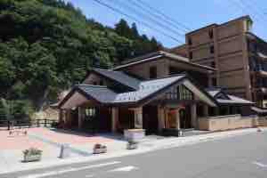 福島市昭和の家umeアパートメント エクステリア 写真
